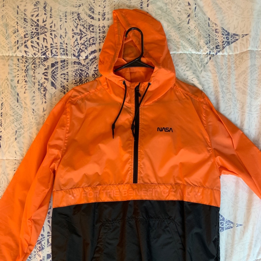 Vans NASA windbreaker